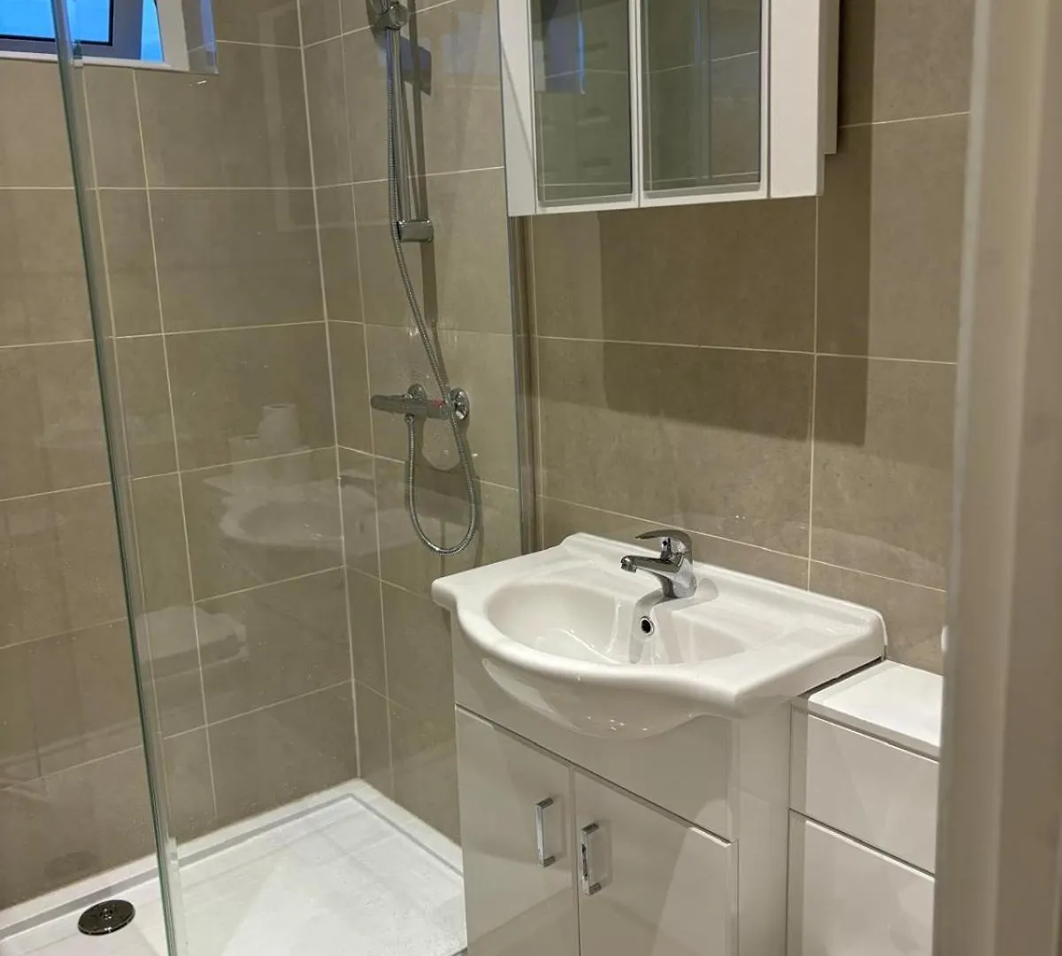 Dbn One Apartment London